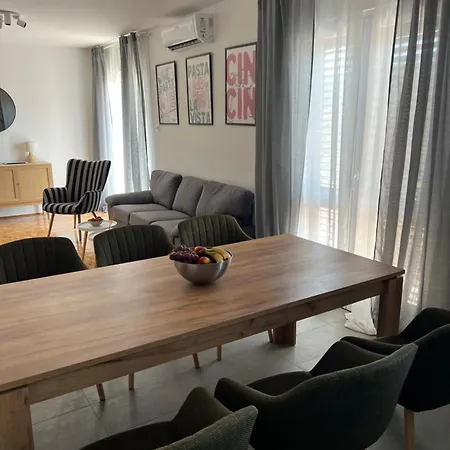 Kale Apartman *